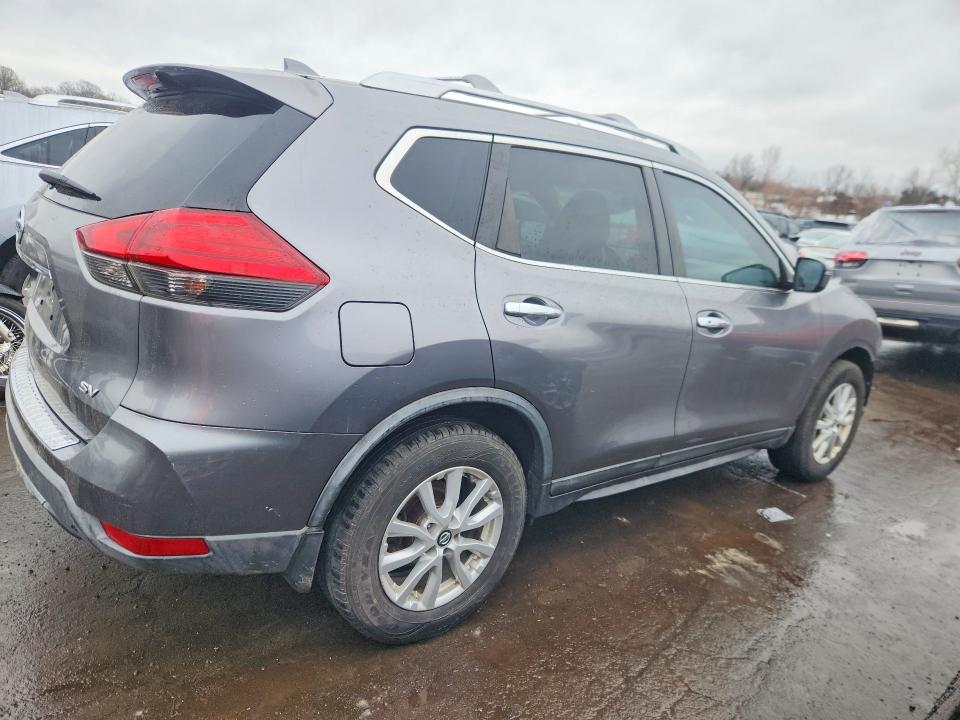 79209035 :رقم المزاد ، KNMAT2MT8HP605947 vin ، 2017 Nissan Rogue مزاد بيع