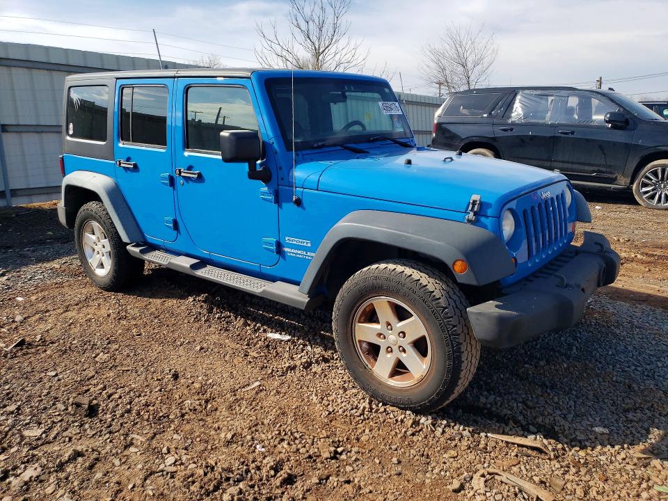 2011 Jeep Wrangler Unlimited მანქანა იყიდება აუქციონზე, vin: 1J4BA3H15BL550164, აუქციონის ნომერი: 45694176