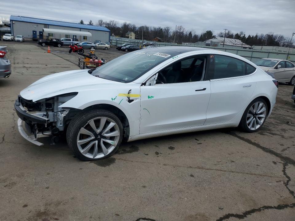 47450996 :رقم المزاد ، 5YJ3E1EB3KF434030 vin ، 2019 Tesla Model 3 مزاد بيع