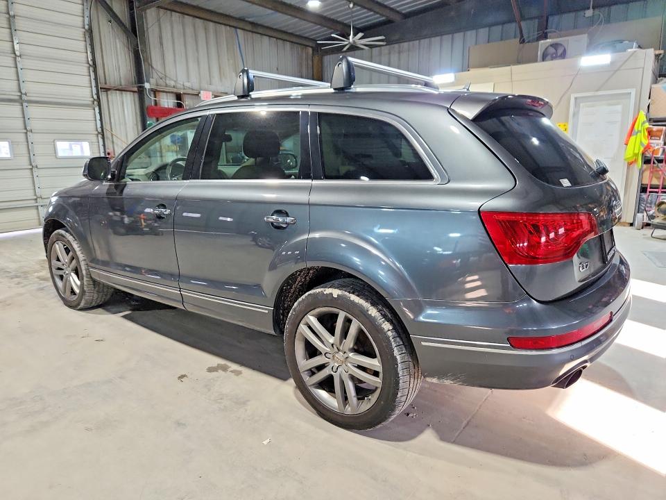 Продажа на аукционе авто 2015 Audi Q7, vin: WA1LGAFE2FD012194, номер лота: 79601495