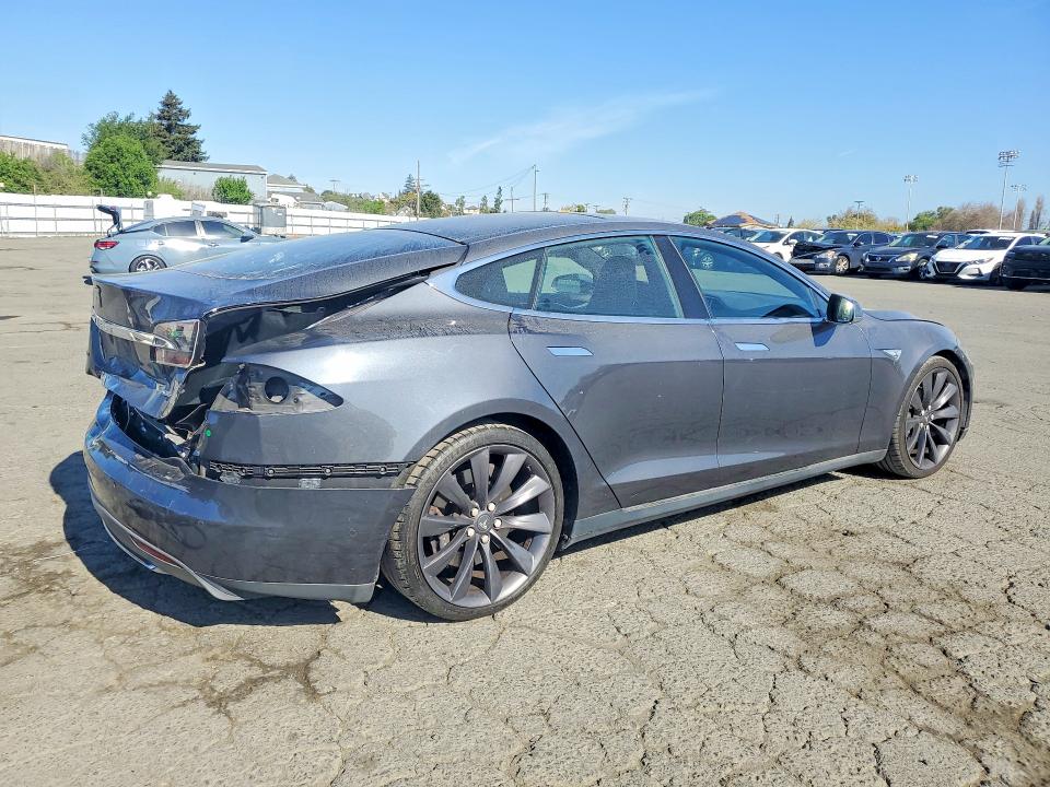 Продажа на аукционе авто 2016 Tesla Model S, vin: 5YJSA1E27GF132772, номер лота: 79614305