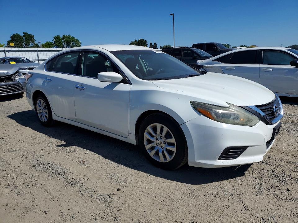 2015 Nissan Altima მანქანა იყიდება აუქციონზე, vin: 1N4AL3AP0FC273560, აუქციონის ნომერი: 46959196