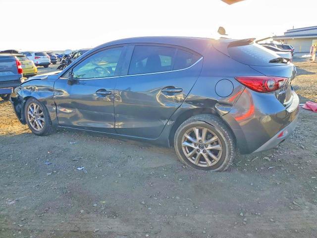 45705326 :رقم المزاد ، 3MZBM1L75FM145162 vin ، 2015 Mazda 3 مزاد بيع