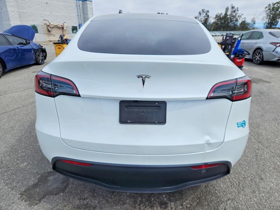 79467245 :رقم المزاد ، 7SAYGDED5SF298652 vin ، 2025 Tesla Model Y مزاد بيع
