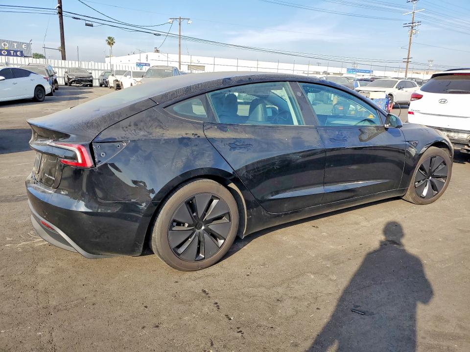46408486 :رقم المزاد ، 5YJ3E1EB2SF970757 vin ، 2025 Tesla Model 3 مزاد بيع