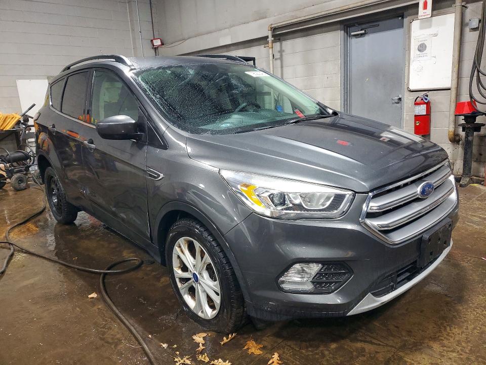 79523345 :رقم المزاد ، 1FMCU9GD4HUE61829 vin ، 2017 Ford Escape مزاد بيع
