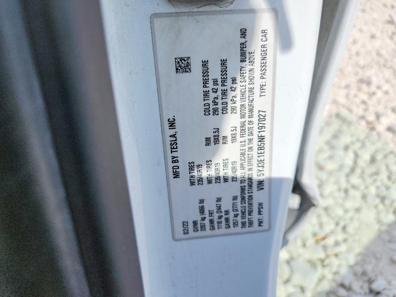 2022 Tesla Model 3 მანქანა იყიდება აუქციონზე, vin: 5YJ3E1EB5NF197027, აუქციონის ნომერი: 47877546
