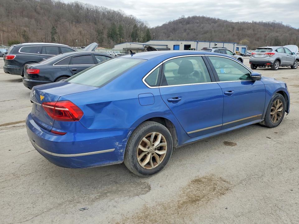 Aukcja sprzedaży 2017 Volkswagen Passat, vin: 1VWAT7A30HC056878, numer aukcji: 47892296