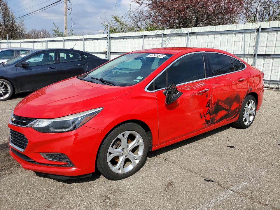 47921526 :رقم المزاد ، 1G1BF5SM0H7140761 vin ، 2017 Chevrolet Cruze مزاد بيع