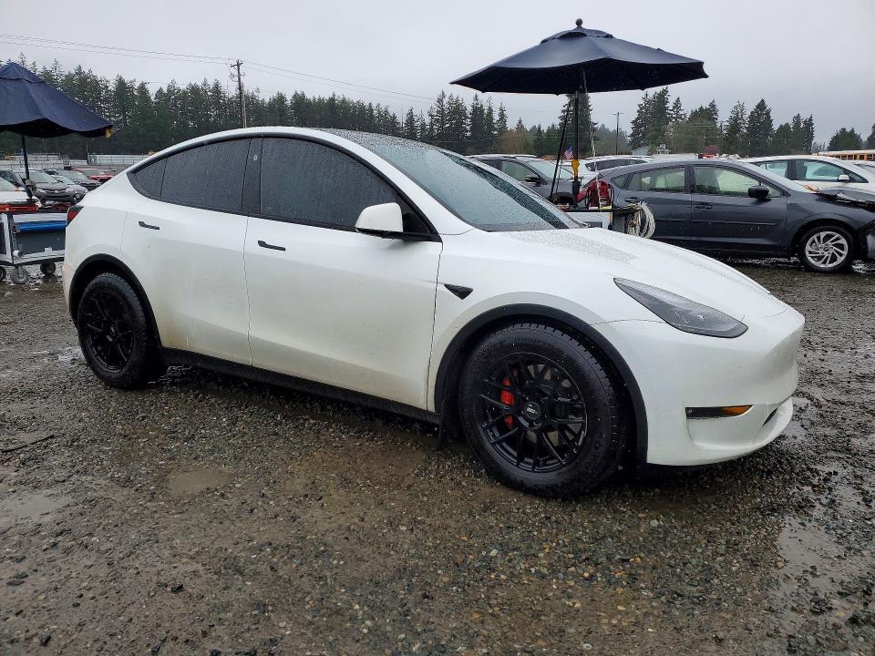 45871306 :رقم المزاد ، 7SAYGDEF1PF811761 vin ، 2023 Tesla Model Y مزاد بيع