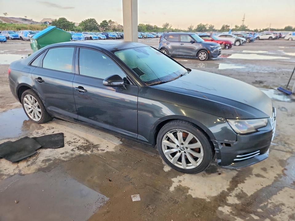 Продаж на аукціоні авто 2017 Audi A4, vin: WAUGNAF42HN000397, номер лоту: 46235056