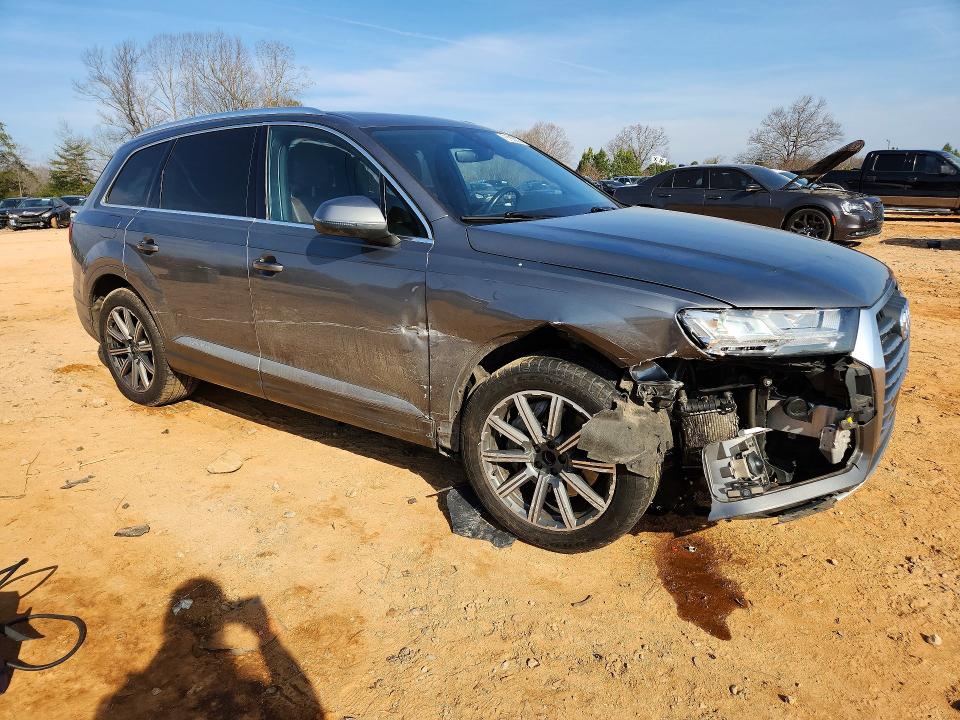 2017 Audi Q7 მანქანა იყიდება აუქციონზე, vin: WA1VAAF73HD057563, აუქციონის ნომერი: 79783035