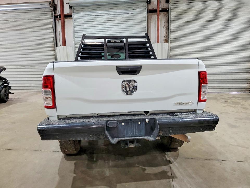 47520996 :رقم المزاد ، 3C6UR5CJ1RG305208 vin ، 2024 Ram 2500 مزاد بيع