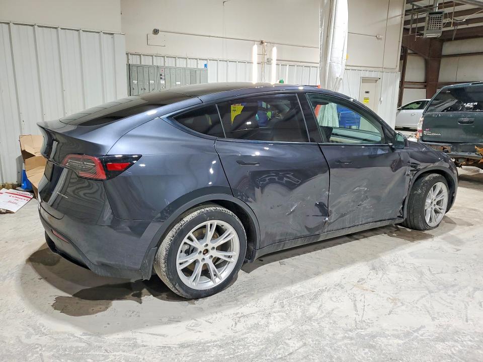 2024 Tesla Model Y მანქანა იყიდება აუქციონზე, vin: 7SAYGDEE9RA227969, აუქციონის ნომერი: 47363796