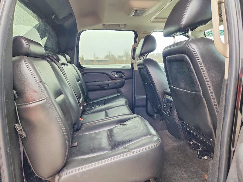 46879386 :رقم المزاد ، 3GNTKGE71CG185477 vin ، 2012 Chevrolet Avalanche مزاد بيع