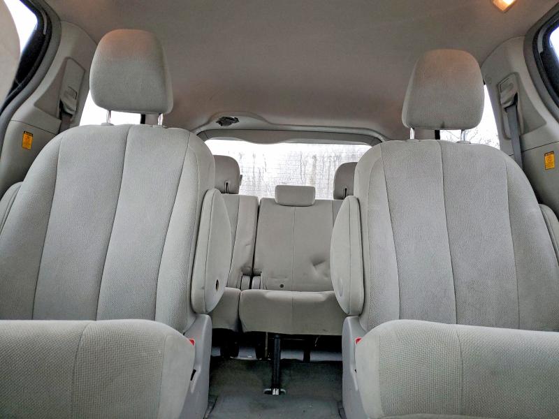 78831585 :رقم المزاد ، 5TDZK3DCXCS256011 vin ، 2012 Toyota Sienna مزاد بيع