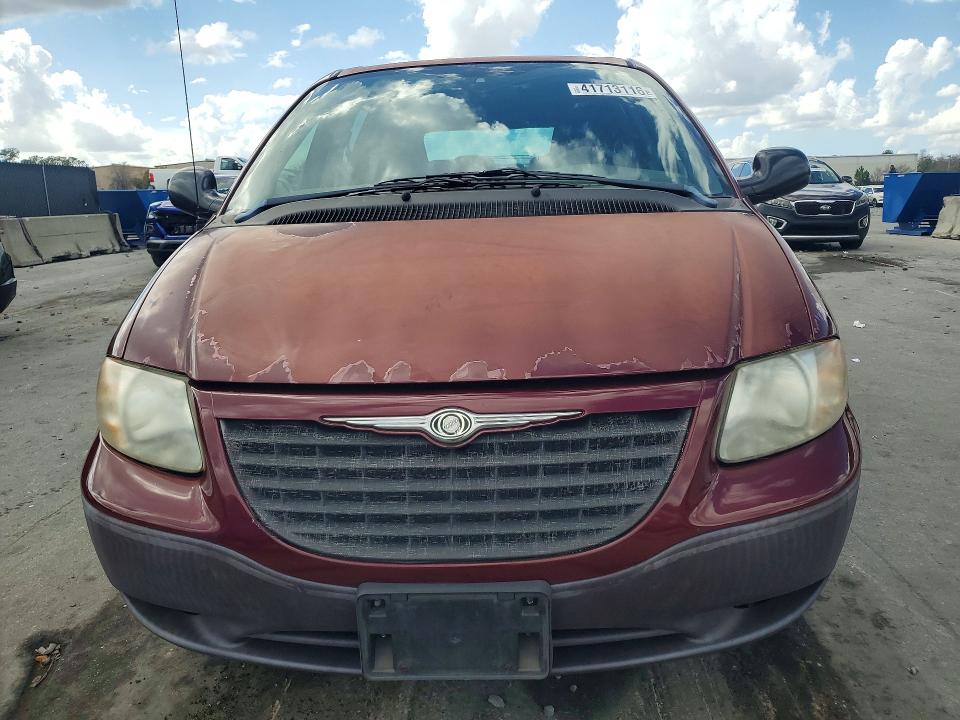 41713116 :رقم المزاد ، 1C4GJ25B82B593292 vin ، 2002 Chrysler Voyager مزاد بيع