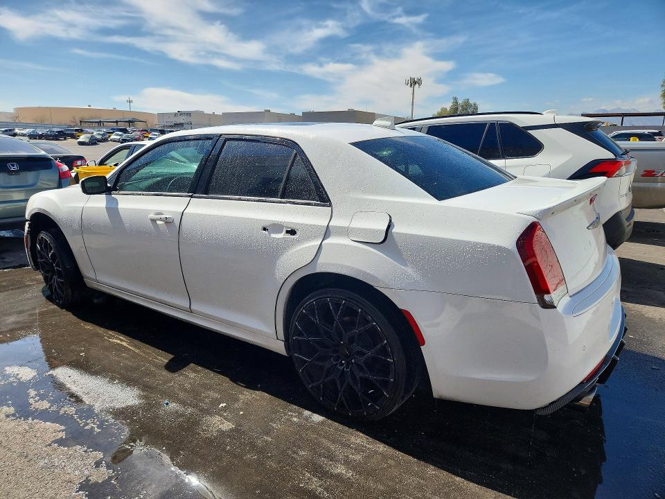 2017 Chrysler 300 მანქანა იყიდება აუქციონზე, vin: 2C3CCABT8HH557963, აუქციონის ნომერი: 41839236