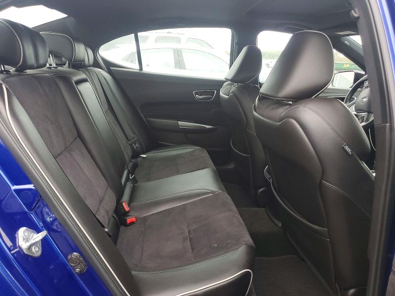 47009976 :رقم المزاد ، 19UUB2F65JA010958 vin ، 2018 Acura Tlx مزاد بيع