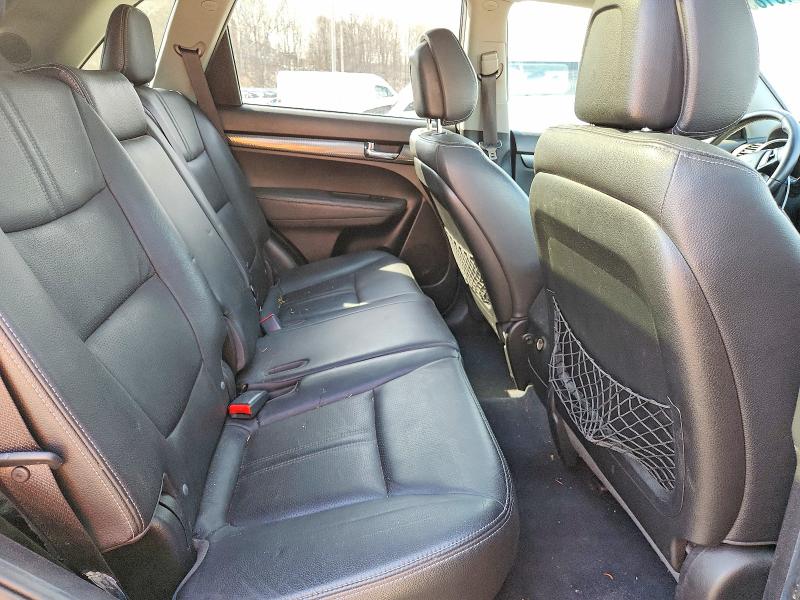 48185696 :رقم المزاد ، 5XYKWDA27BG099122 vin ، 2011 Kia Sorento مزاد بيع
