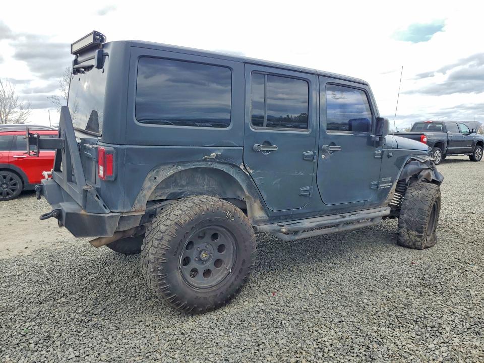 47592516 :رقم المزاد ، 1C4BJWDG4HL645891 vin ، 2017 Jeep Wrangler Unlimited مزاد بيع