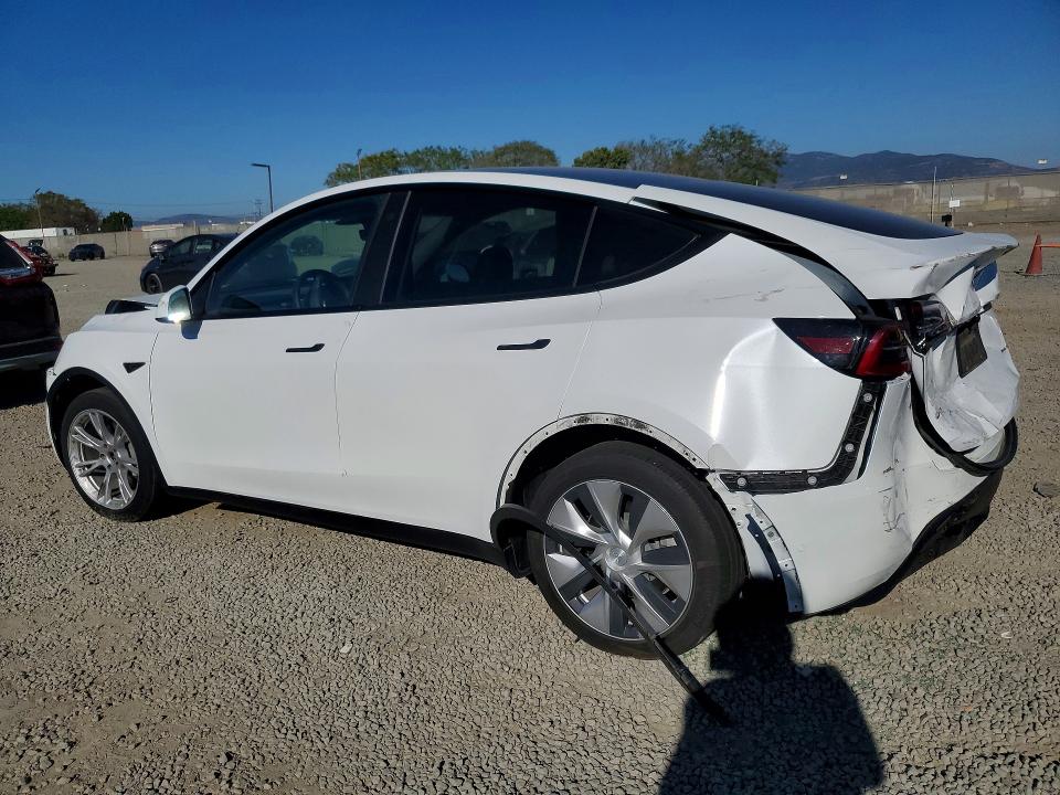 46548926 :رقم المزاد ، 7SAYGDEE8NF435497 vin ، 2022 Tesla Model Y مزاد بيع