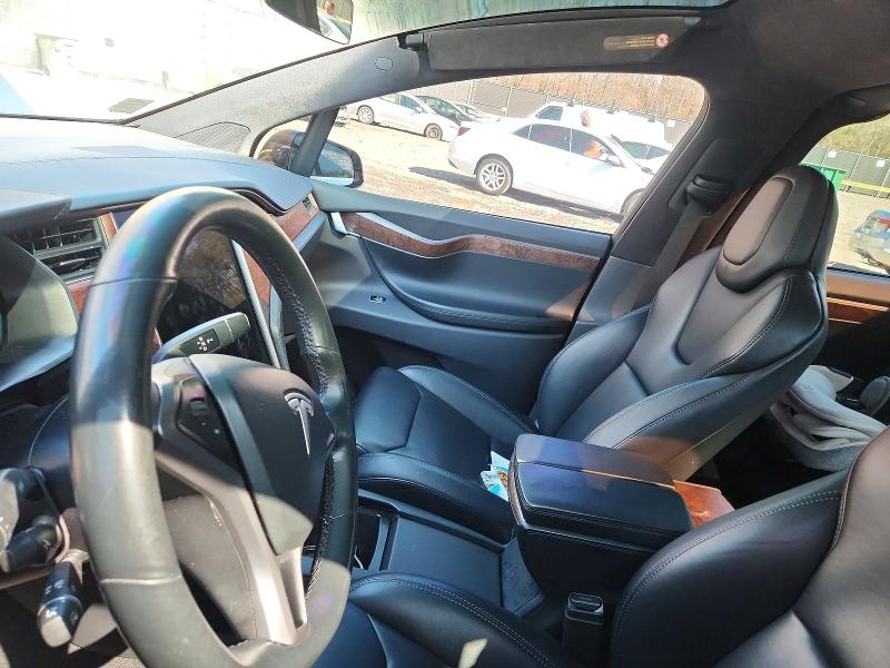 Продажа на аукционе авто 2019 Tesla Model X, vin: 5YJXCBE2XKF180202, номер лота: 46859316