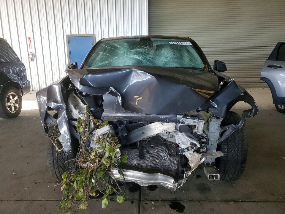 Продажа на аукционе авто 2023 Tesla Model Y, vin: 7SAYGDEE8PF626517, номер лота: 47141366