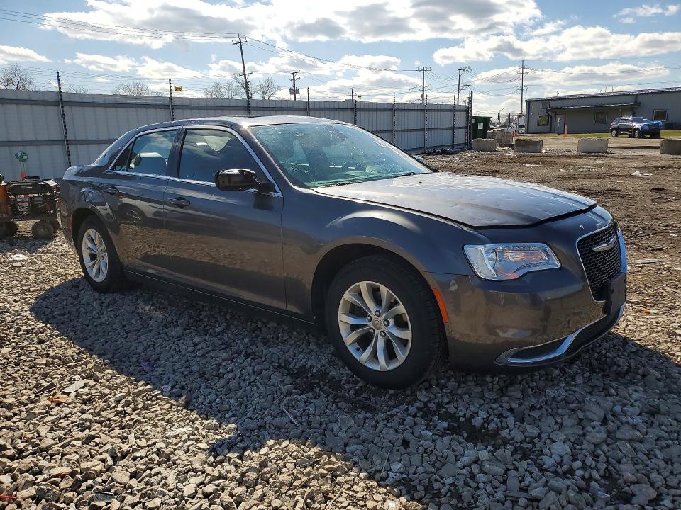 Продажа на аукционе авто 2015 Chrysler 300, vin: 2C3CCAAG4FH882272, номер лота: 48056226