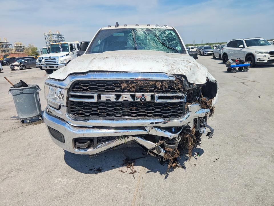 Продажа на аукционе авто 2023 Dodge 2500 Ram, vin: 3C6UR5HL5PG539956, номер лота: 46697396