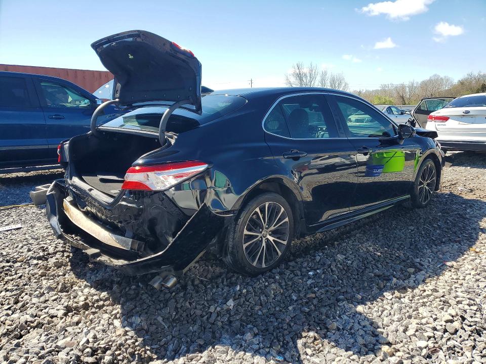 45796686 :رقم المزاد ، 4T1G11AK4LU511222 vin ، 2020 Toyota Camry مزاد بيع