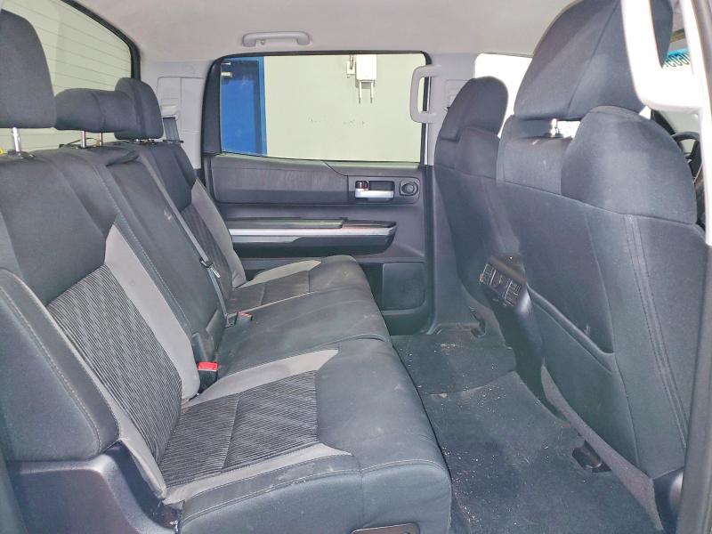79050605 :رقم المزاد ، 5TFDY5F17HX598906 vin ، 2017 Toyota Tundra مزاد بيع