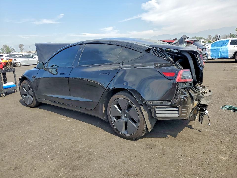 79940805 :رقم المزاد ، 5YJ3E1EAXPF663884 vin ، 2023 Tesla Model 3 مزاد بيع