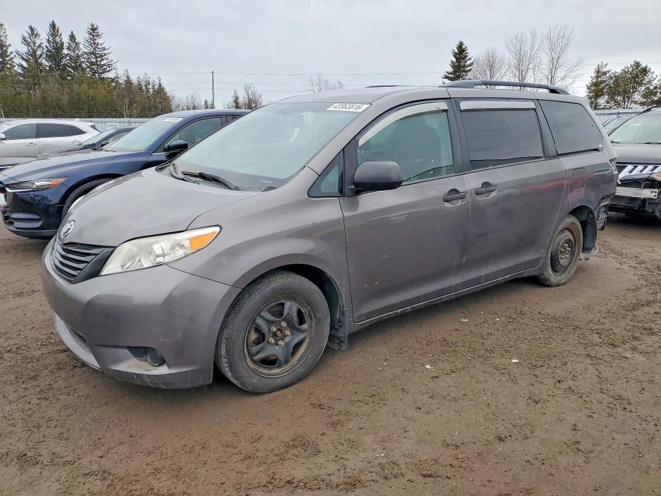 Aukcja sprzedaży 2015 Toyota Sienna, vin: 5TDZK3DC2FS614593, numer aukcji: 42063616