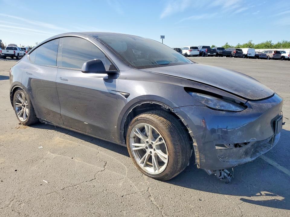 Продажа на аукционе авто 2024 Tesla Model Y, vin: 7SAYGDEE6RA234460, номер лота: 47019946