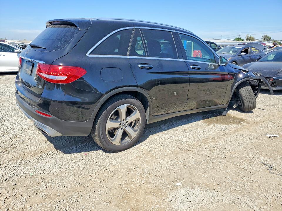 47475596 :رقم المزاد ، WDC0G4JB7JV023969 vin ، 2018 Mercedes-benz Glc مزاد بيع