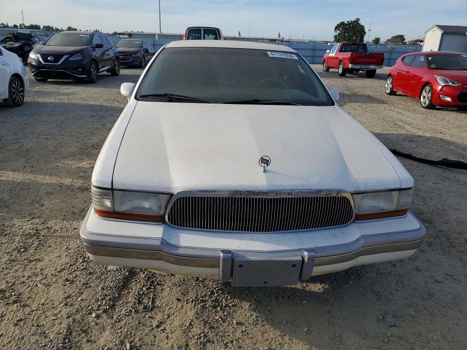 47131056 :رقم المزاد ، 1G4BT5377NR458560 vin ، 1992 Buick Roadmaster مزاد بيع