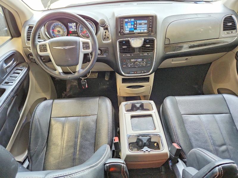 79566735 :رقم المزاد ، 2C4RC1BG4GR260741 vin ، 2016 Chrysler Town & Country مزاد بيع