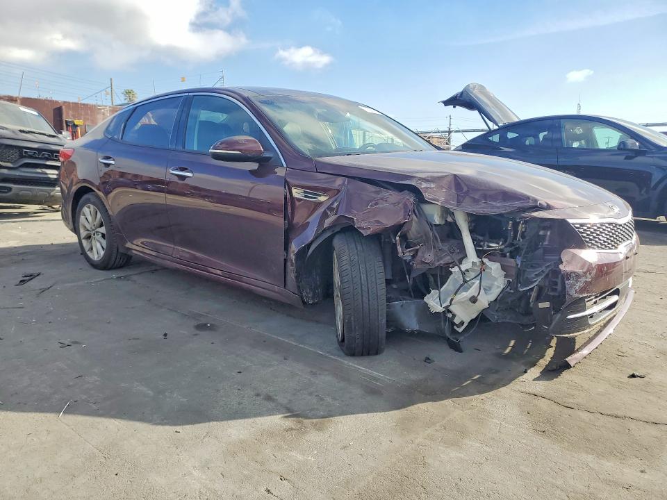 2017 Kia Optima მანქანა იყიდება აუქციონზე, vin: 5XXGU4L31HG153982, აუქციონის ნომერი: 79266915