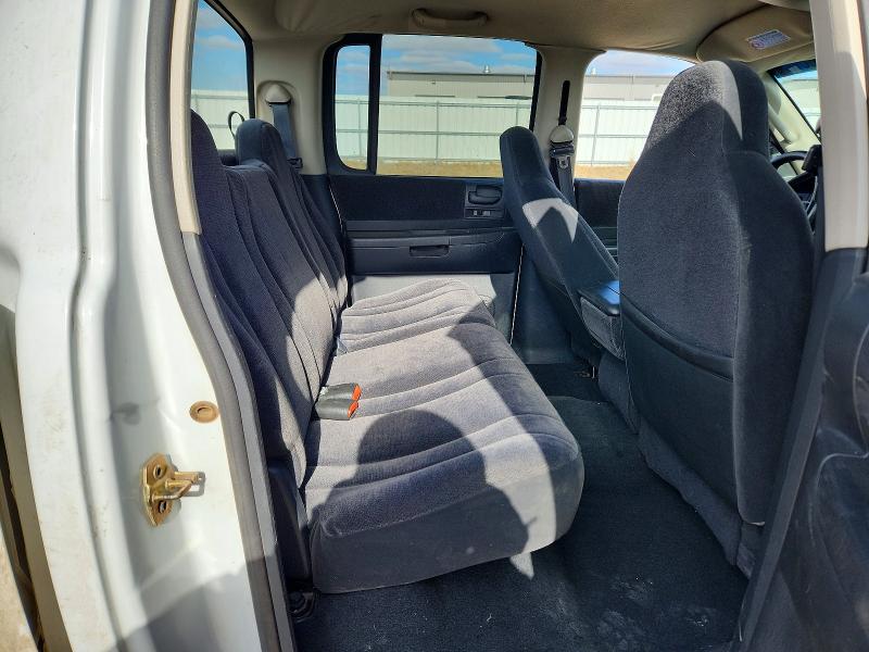 2002 Dodge Dakota მანქანა იყიდება აუქციონზე, vin: 1B7HG48N22S616926, აუქციონის ნომერი: 47708326