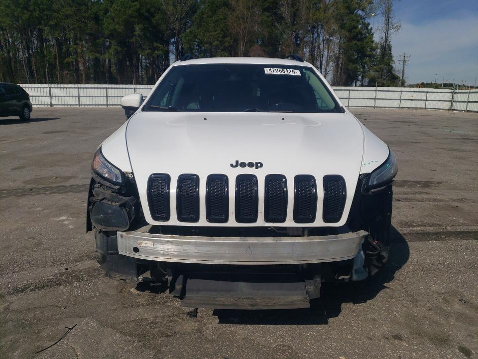 47056426 :رقم المزاد ، 1C4PJLCB3JD544027 vin ، 2018 Jeep Cherokee مزاد بيع