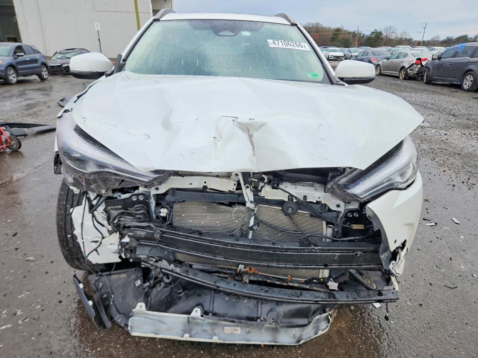 47106266 :رقم المزاد ، 7MUDAABG8RV109045 vin ، 2024 Toyota Corolla Cross مزاد بيع