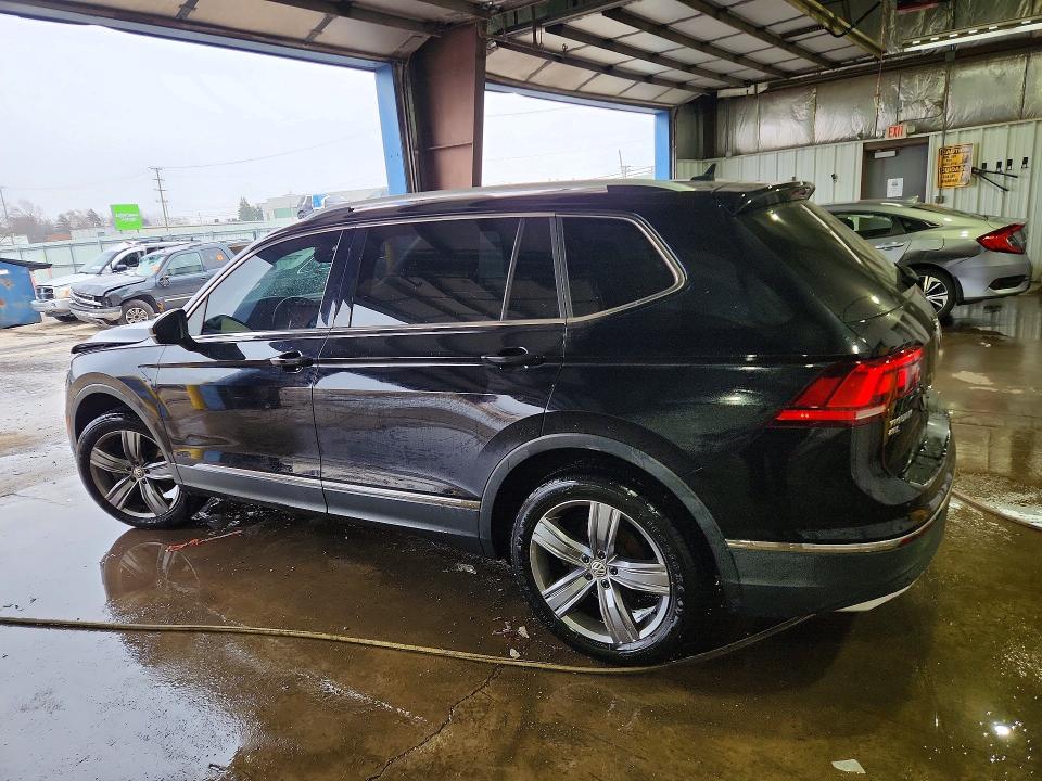 Продажа на аукционе авто 2018 Volkswagen Tiguan, vin: 3VV4B7AX4JM196508, номер лота: 45489746