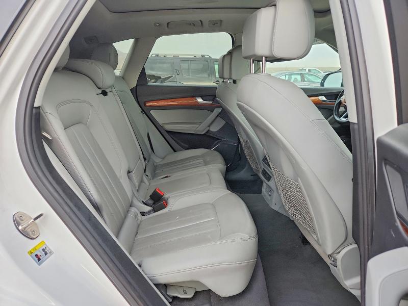 Продажа на аукционе авто 2021 Audi Q5, vin: WA1BAAFY0M2019404, номер лота: 46876816