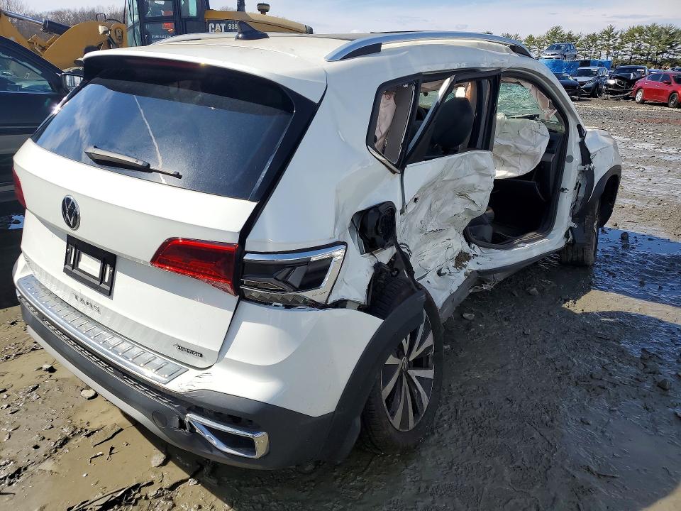 46138916 :رقم المزاد ، 3VVLX7B2XNM019130 vin ، 2022 Volkswagen Taos مزاد بيع