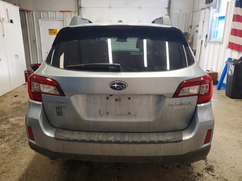 42045946 :رقم المزاد ، 4S4BSACC1F3339870 vin ، 2015 Subaru Outback مزاد بيع