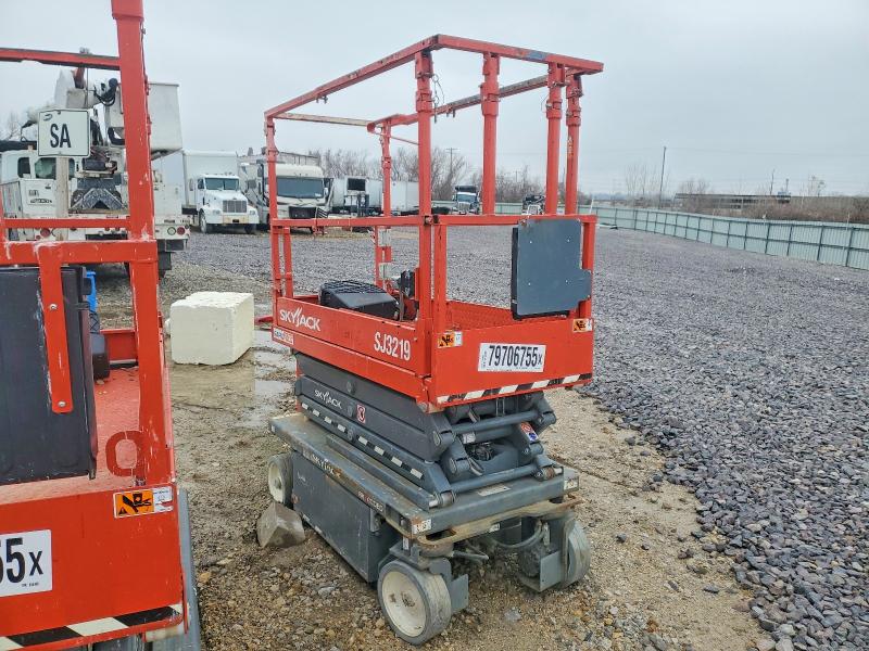 Продажа на аукционе авто 2021 Skyjack Industrial Equipment, vin: A100011196, номер лота: 79706755