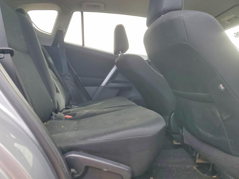 46122526 :رقم المزاد ، 2T3BFREV0JW729984 vin ، 2018 Toyota Rav4 مزاد بيع