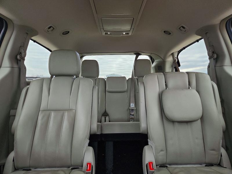 2015 Chrysler Town & Country მანქანა იყიდება აუქციონზე, vin: 2C4RC1BG9FR521733, აუქციონის ნომერი: 46400356