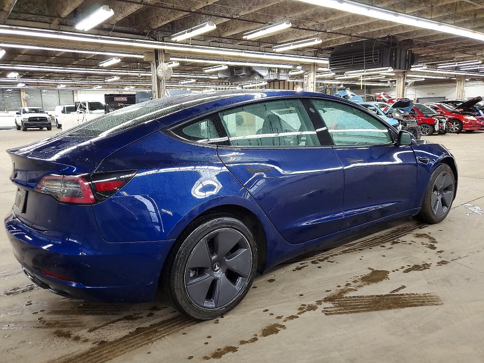 45493546 :رقم المزاد ، 5YJ3E1EA5NF370374 vin ، 2022 Tesla Model 3 مزاد بيع